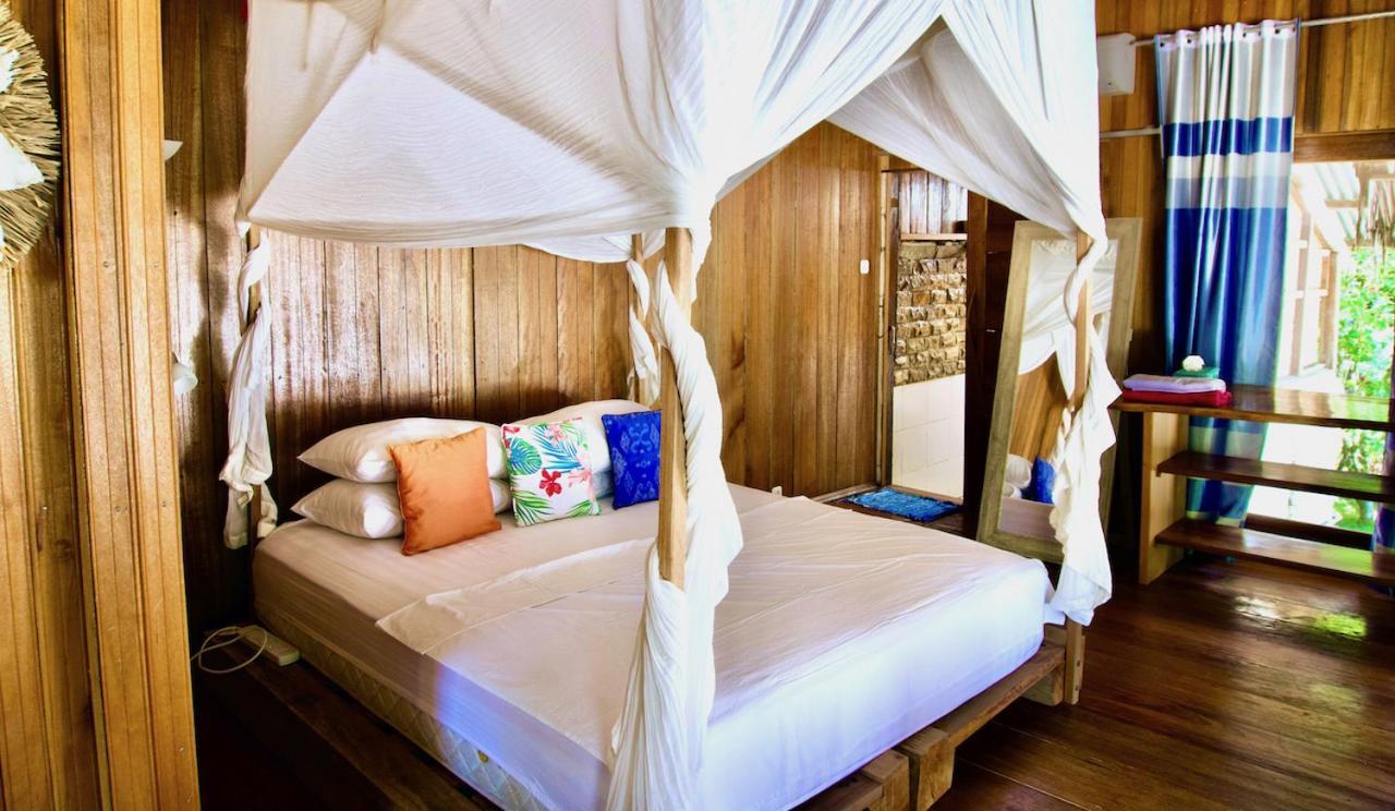 Mentawai Surf Camp Hotel Muarasiberut Exterior photo