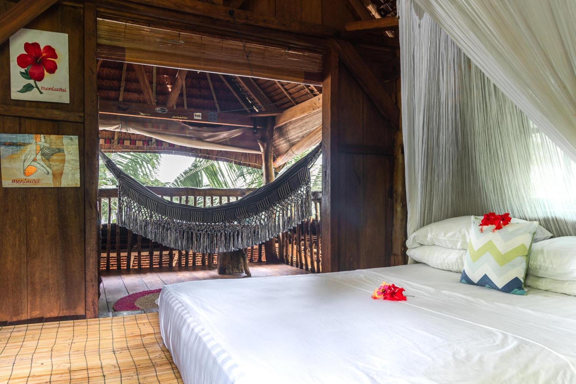 Mentawai Surf Camp Hotel Muarasiberut Exterior photo